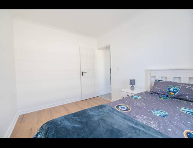 3 BEDROOM FREEHOLD FOR SALE IN SILVERSANDS